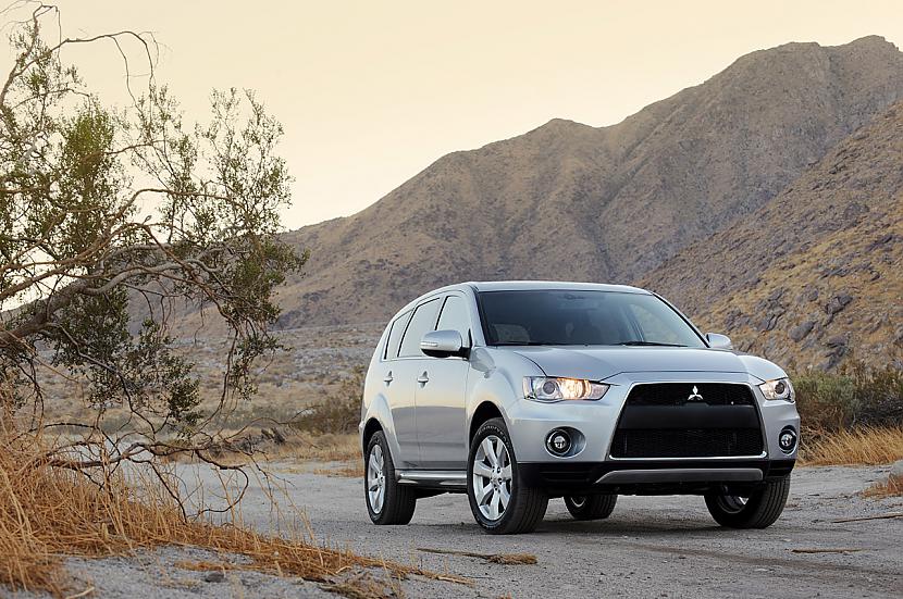 2010 Mitsubishi Outlander GT Autors: bizonis1 Autoblog's Top 100 Photographs of 2009