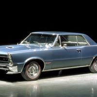 6.1965 Pontiac GTO; 335 hp,0-60 mph aptuveni 6 sek