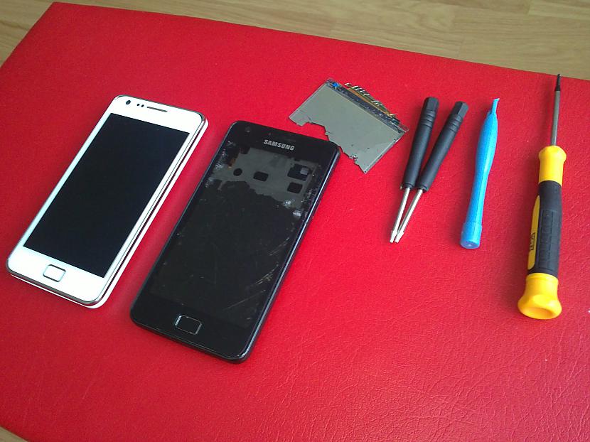 un gatavs kā jauns Autors: wiesys Samsung Galaxy S 2 remontēšana (Homemade)