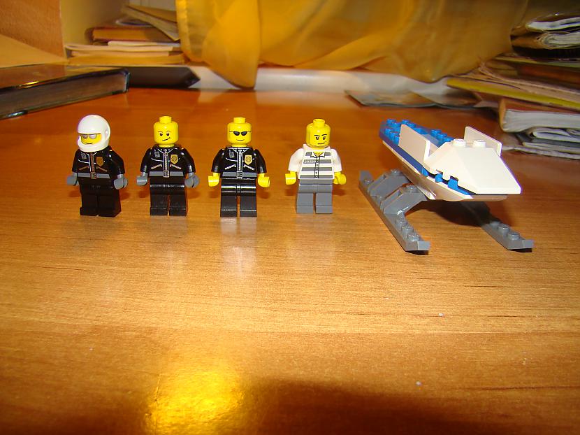 Visa komanda Autors: killeris2010 Mana Lego bobsleja komanda
