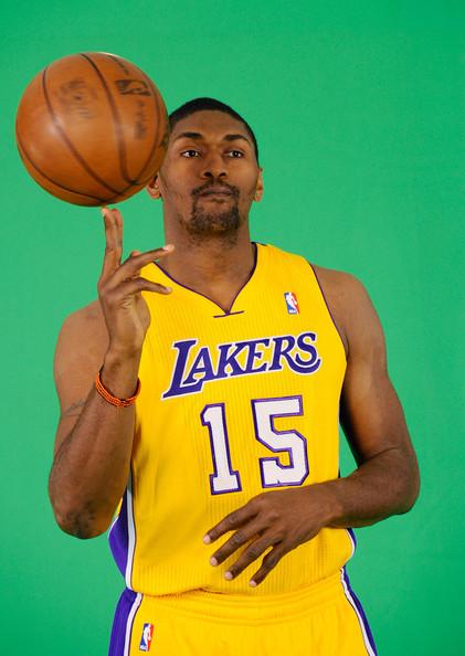 Metta World Peace dzimis 1979... Autors: Fosilija Los Angeles Lakers sastāvs 2011-12