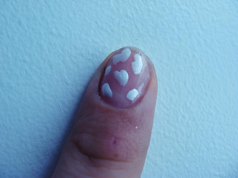 Nagu noklāj ar pamata krāsu... Autors: sandruc Leoparda raksts uz nagiem.