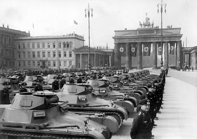 Vācijas tanku armijas... Autors: čeburators Tanki 2. Pasaules karā, to apraksts, modeļi, kurus izmanto