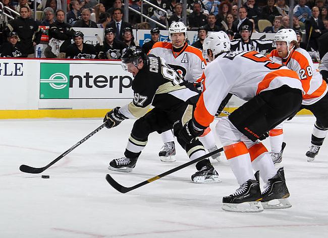  Autors: Hokeja Blogs NHL 1. aprīļa masu kautiņš Flyers vs Penguins