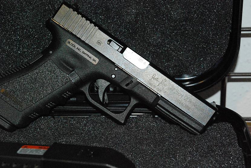 Glock 17vai vienkārši G17  ir... Autors: YouHateMeCuzImBlack SzS Bruņojums
