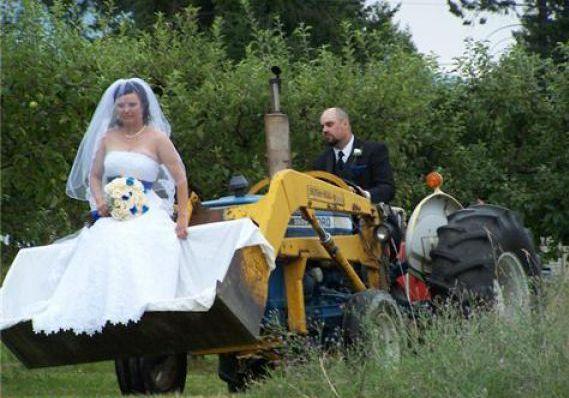 Ar kāzām arī pasteidzos kamēr... Autors: benzins Kā es braucu sievu lūkoties