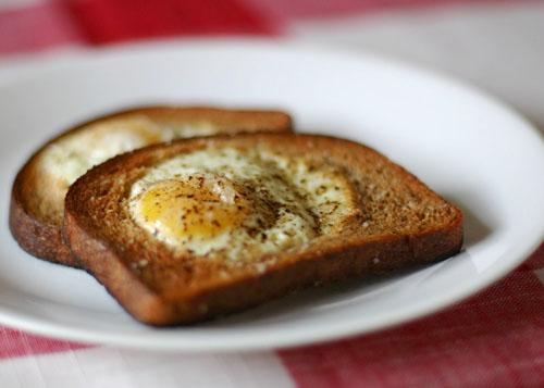 Ļoti garscaronīgi ir arī... Autors: wilkatis Lieliskas brokastis - cepta ola