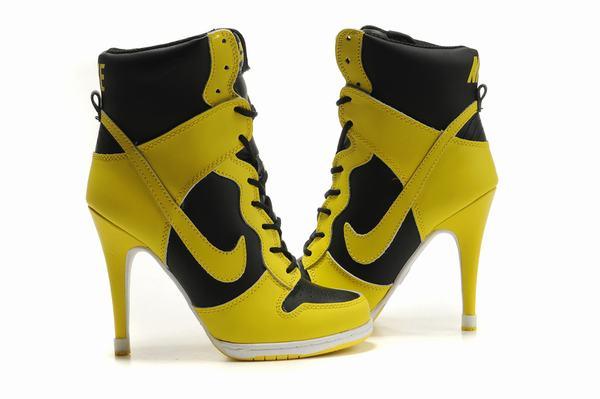  Autors: Dinčuks2 Nike Stilettos