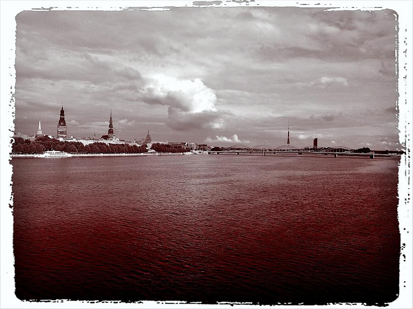 Rīgas slavenais... Autors: eifelis Mana dzimtā pilsēta, manām acīm redzēta - Rīga!