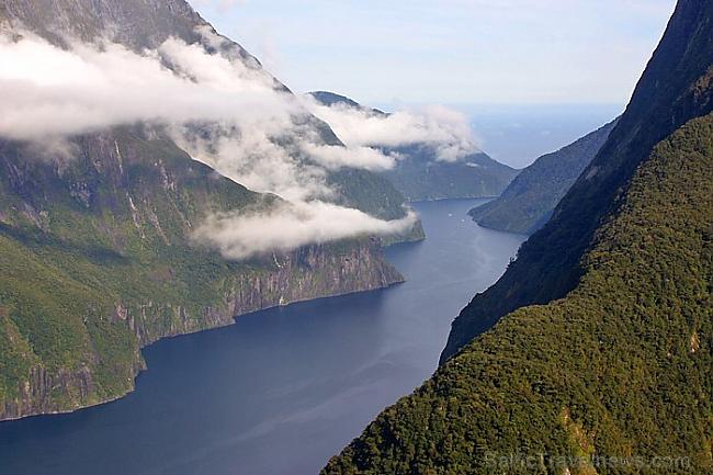 Milforda fjords atrodas... Autors: APJUNSENO Elpu aizraujoši dabas skati