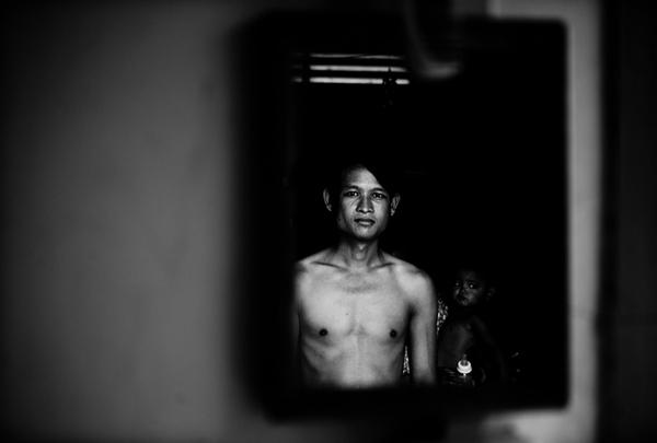 bdquoDaudzi no izliktajiem... Autors: Aigars D HIV/AIDS kolonija Kambodžā.