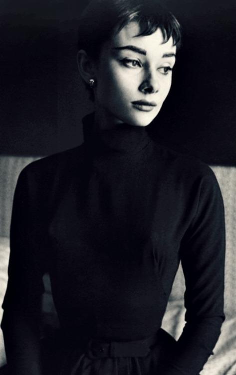 I may not always be offered... Autors: serenasmiles Audrey Hepburn bildēs un citātos.