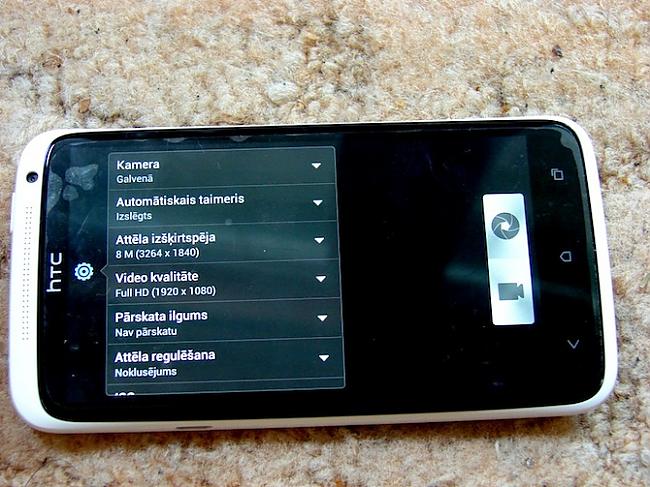 Optika scaronim telefonam ir... Autors: Latišs Mani HTC One X iespaidi