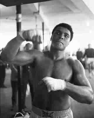 Muhameds Ali1964 gada 25... Autors: diivis Sporta sasniegumi.