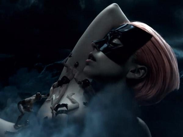 Autors: Fosilija Lady gaga-Fame commercial (Full video).