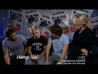 Kad skolotāja tev prasa vai... Autors: iloveharrystyles One Direction gifi ikdienā 3