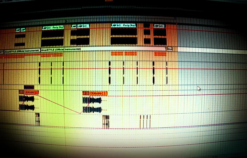 Izveidots izmantojot Ableton... Autors: aivarsttt I Like to Gangnam Style