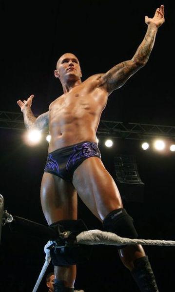 Ir sieva Samanta un meitiņa... Autors: LadySJ WWE viper Randy Orton.