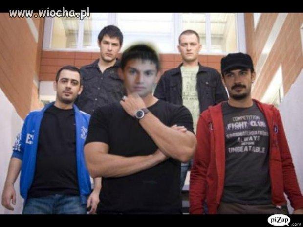  Autors: Briska Mani sauc Molberts  ( fotošoperi )