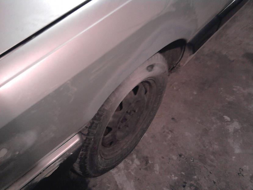 Uz arkas uzlaidu grūnti lai... Autors: Fosilija Audi 100 type44