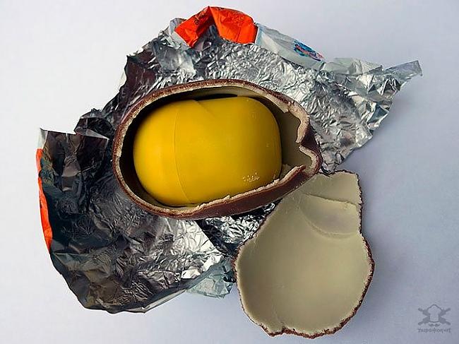 Kinder Surprise pārdoscaronana... Autors: Fosilija Bērnības gardākās olas