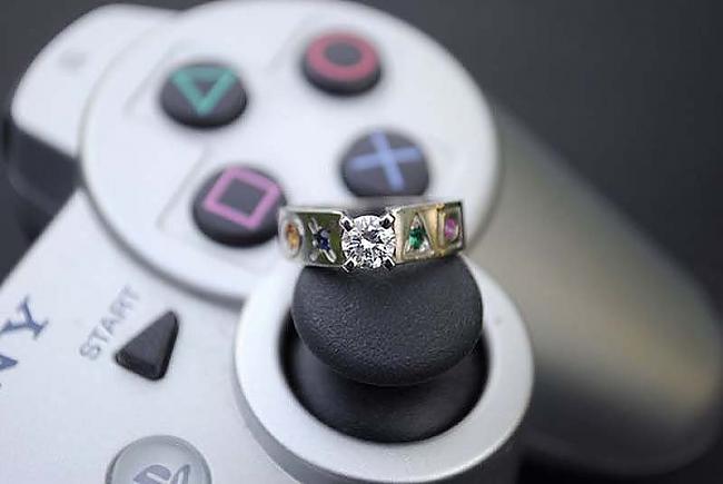  Autors: Fosilija Interesanta dizaina laulību gredzeni.