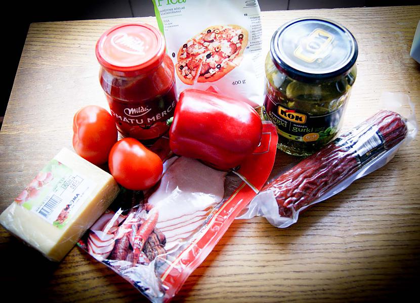Nepieciescaronams tomāti... Autors: fashiionable Pica ar kūpinātu šķinki un desu.