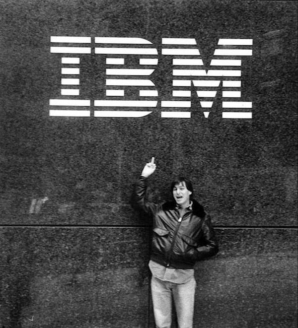 Steve Jobs Autors: luvazhels Nopietni Cilvēki Nenopietni!!!