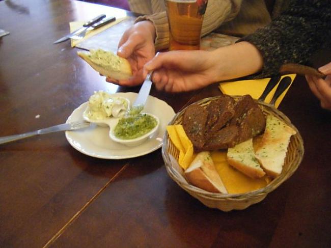 nbsparlic spreads with bread... Autors: fcsc Ēdieni visā pasaulē!