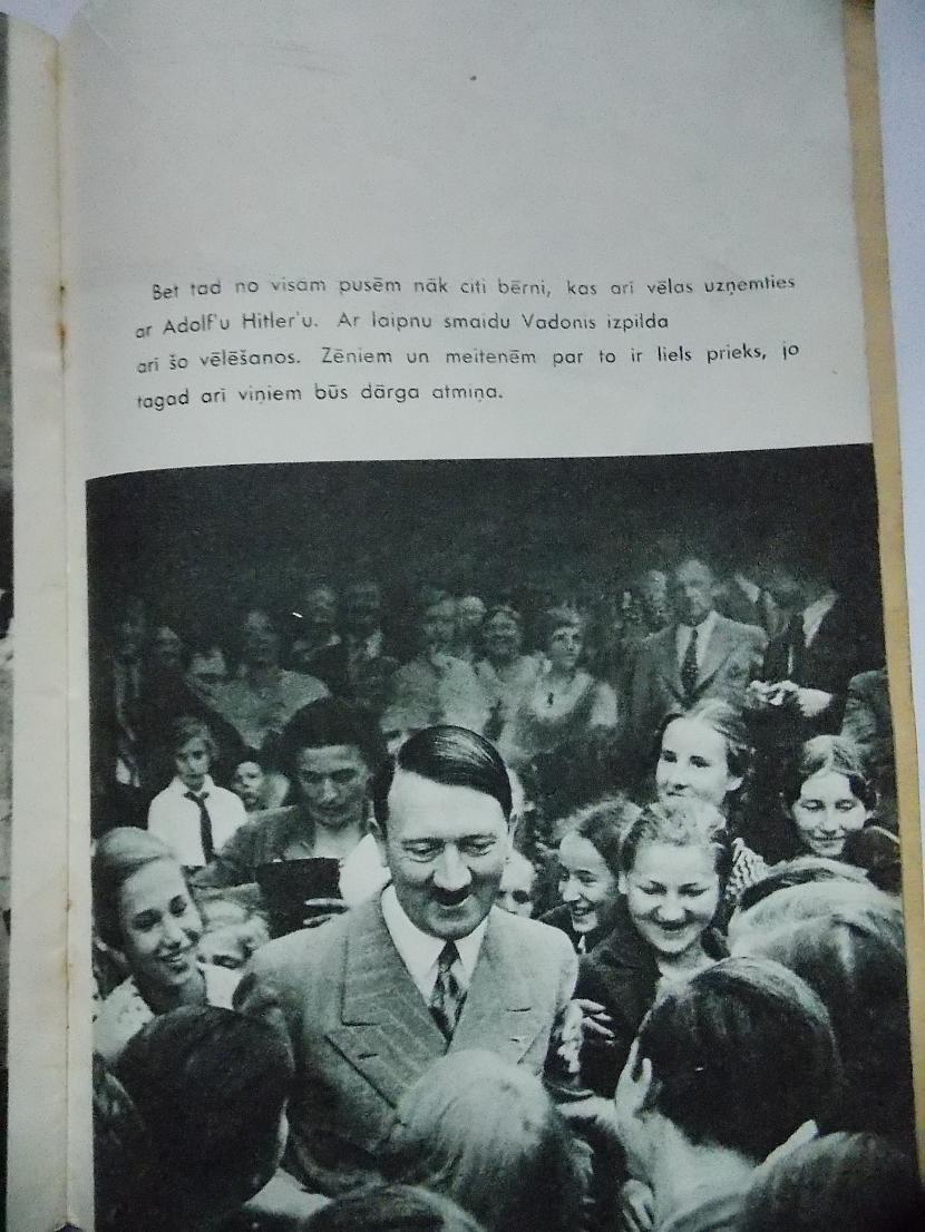  Autors: Cuukis Grāmatiņa par Hitleru