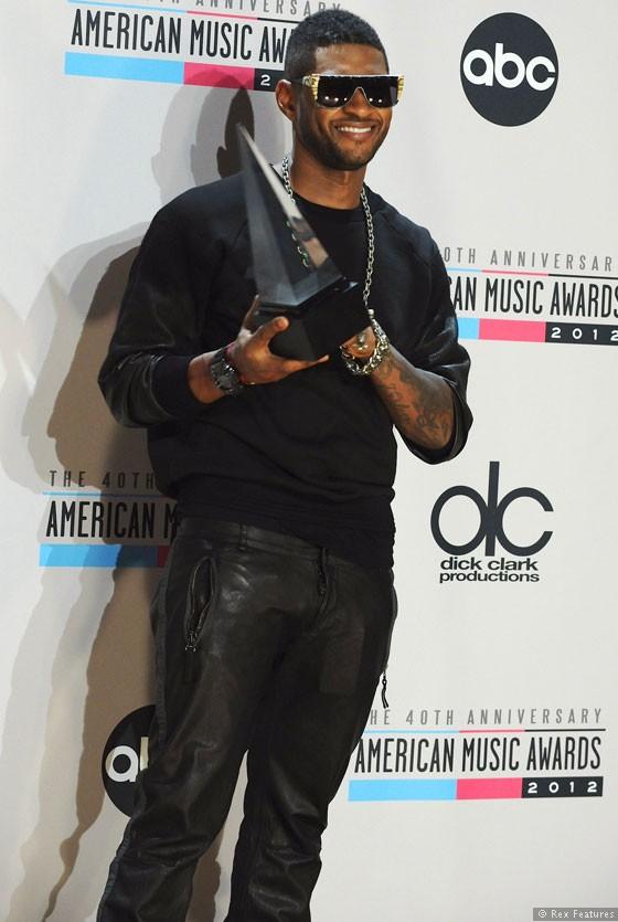 Usher Autors: kaimiņušnicele AMA 2012