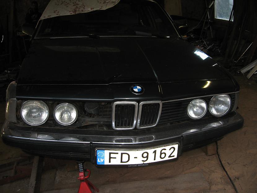 Auto no priekscaronpuses  Autors: Guynextdoor BMW 735