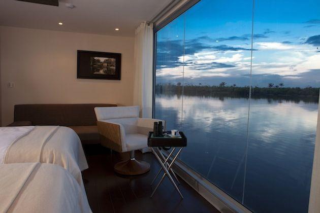 Autors: zmx Hotelis uz ūdens