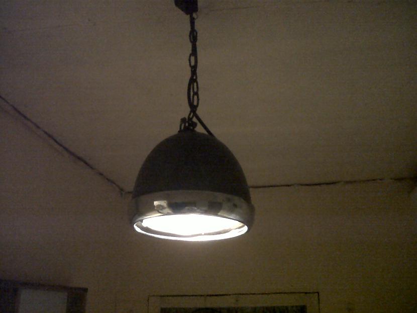 Lampa darbībā Autors: RatStyle Rat Stye griestu lampa