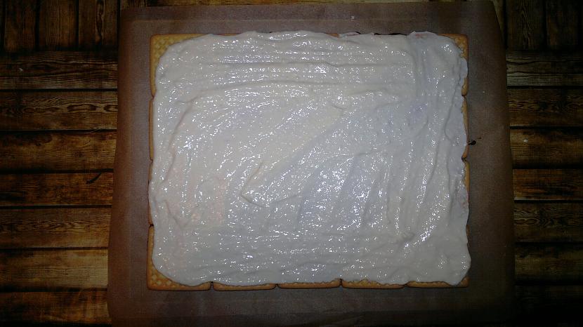 Un biezpienajogurta masubrīvi... Autors: Ragnars Lodbroks Vecā labā cepumu torte