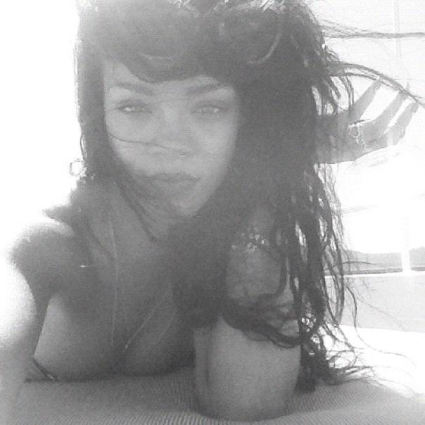  Autors: Maryllin Rihanna*