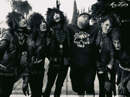  Autors: Hueco Mundo Black Veil Brides