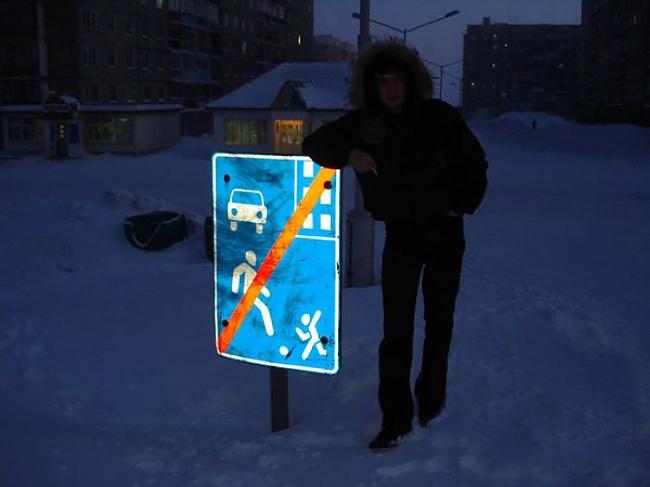  Autors: galantsglstd Noriļskā uzsniga sniedziņš balts.