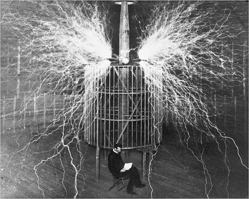 1899 gads Nikolajs Tesla... Autors: Moonwalker 30 pārsteidzoši foto no pagātnes 2