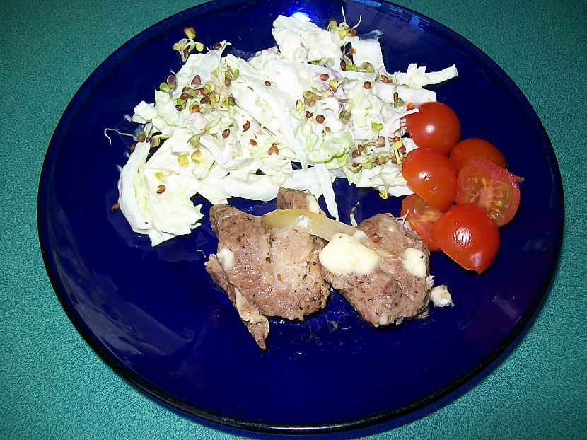 Saliek uz scaronķīvja Salātiem... Autors: Turbopienene Sautēta gaļa- bez liekām taukvielām