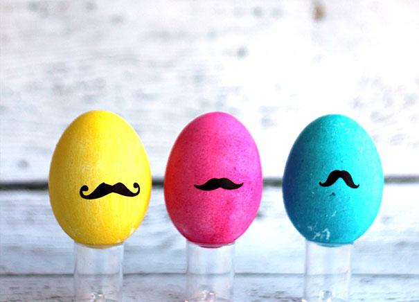 Izgriez un piestiprini ūsas... Autors: Fosilija Kā krāsot olas?