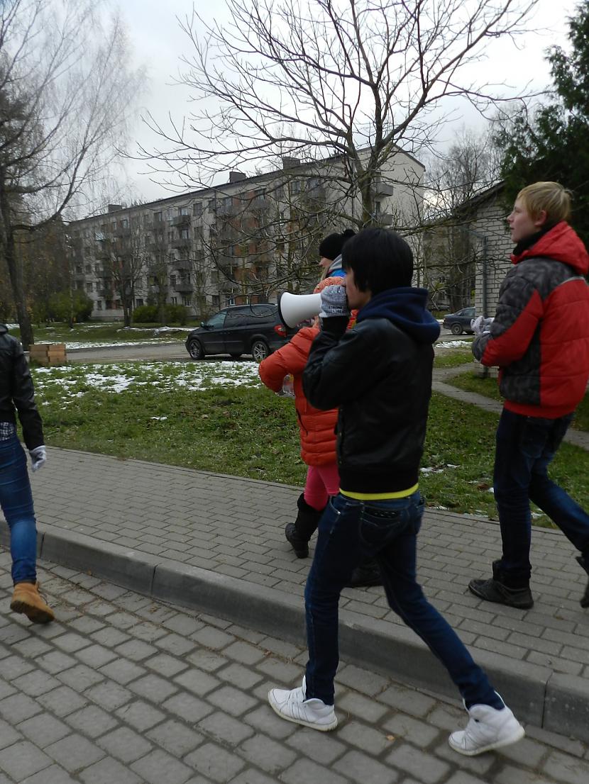 Lai arī tie kuri nav... Autors: rezidents Brocēnu brīvprātīgie jaunieši