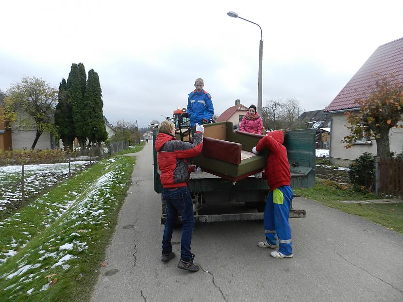 Nu jau kāds lielāks sēžamais  Autors: rezidents Brocēnu brīvprātīgie jaunieši