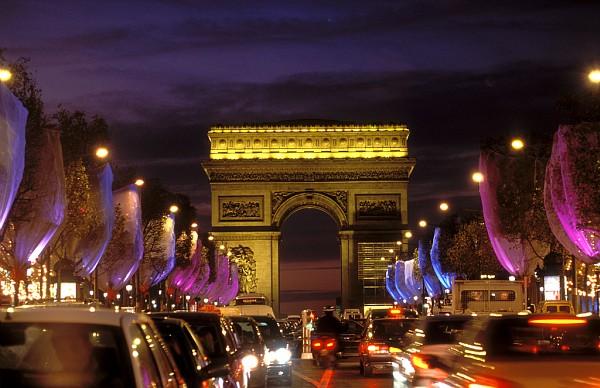 3nbspChamps Elysees uzskatīta... Autors: Fosilija Interesanti fakti par Franciju