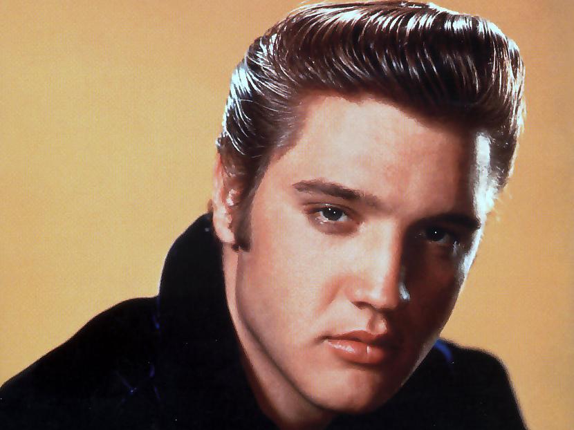 Elvisa Preslija dabīgā matu... Autors: Karalis Jānis 20 WTF fakti par slavenībām.