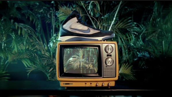 1982 Nike pārraida pirmo... Autors: Advocate Nike evolūcija