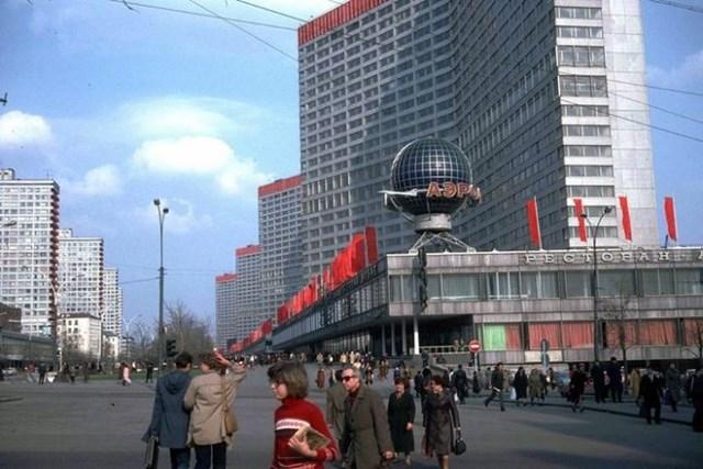  Autors: Hello Bija tādi PSRS laiki.
