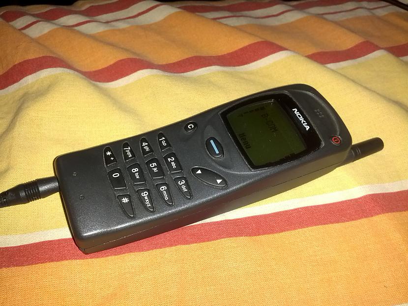 Telefons ir 136cm garscaron... Autors: Fosilija Nokia 3110 apskats