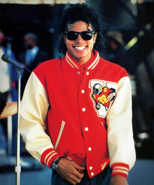 Michael Jackson  Beat It 1982... Autors: member berrie #15 Dziesmas,kas mainīja mūzikas pasauli