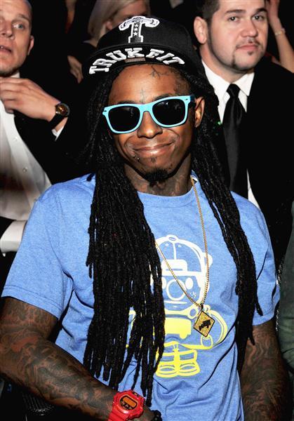  Autors: hiapple Lil Wayne giffu un bilžu paka. [1]